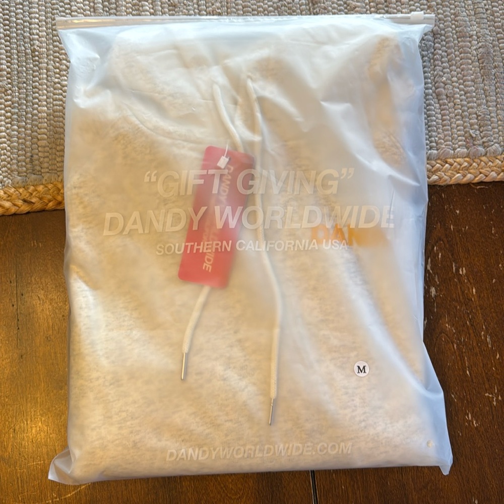 Brand new dandy worldwide hoodie